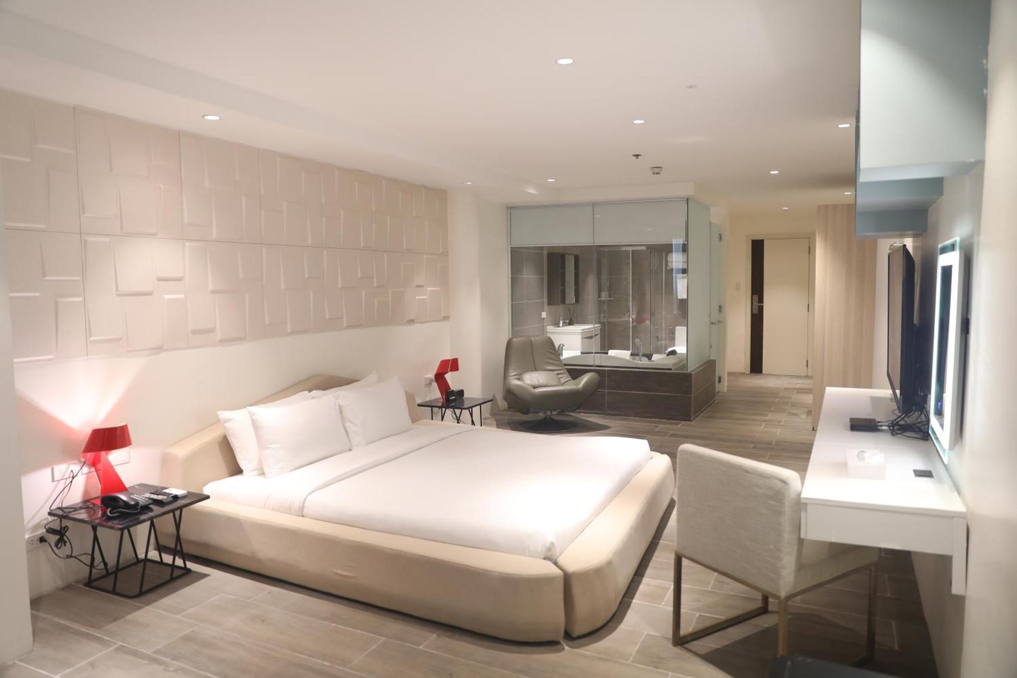 City Park Hotel Residences Taguig Εξωτερικό φωτογραφία